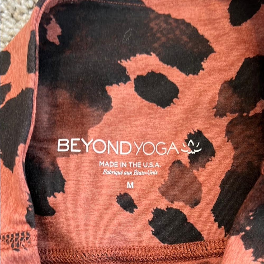 Beyond Yoga Leopard Print Spacedye Leggings - Picture 3 of 4